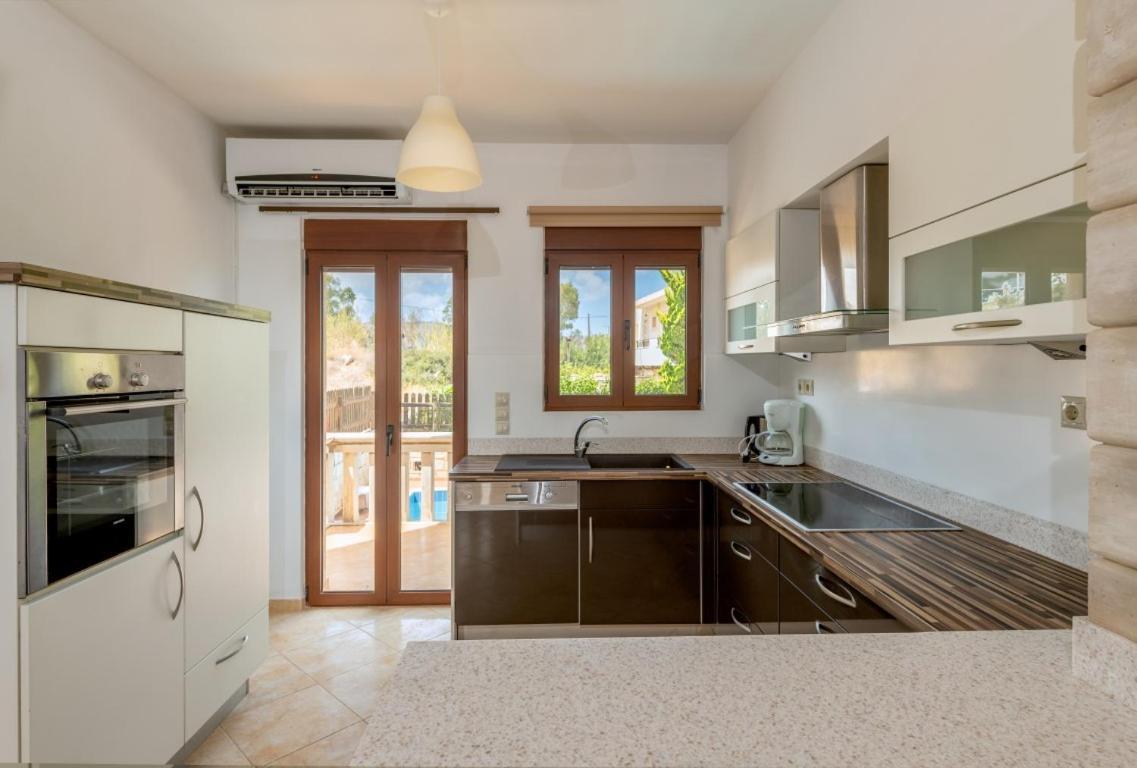 Summer Dream Villas Hersonissos  Rum bild